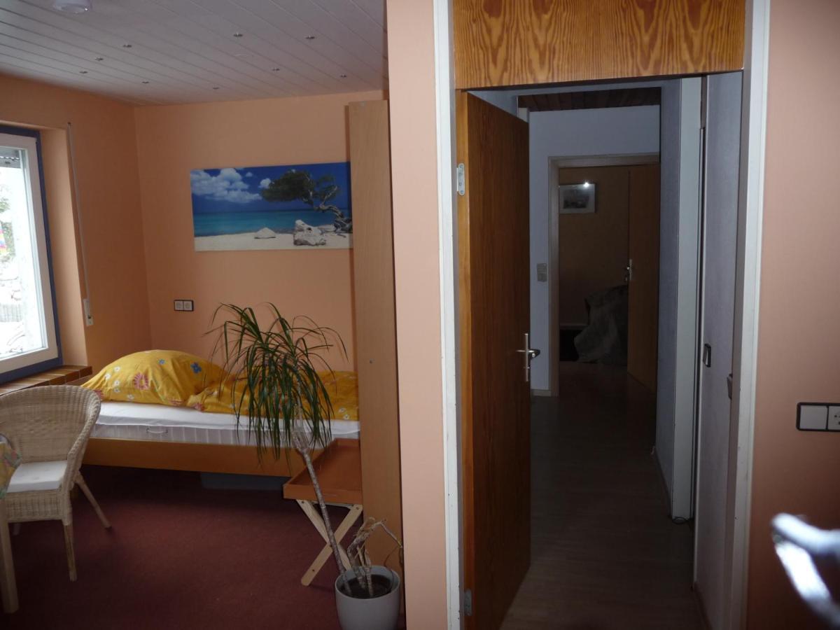 Haus Weschke Bed & Breakfast Hofheim am Taunus Exterior photo
